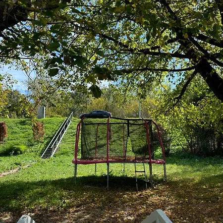 Beautiful Houseboat On The Sava River Båthotell Belgrad