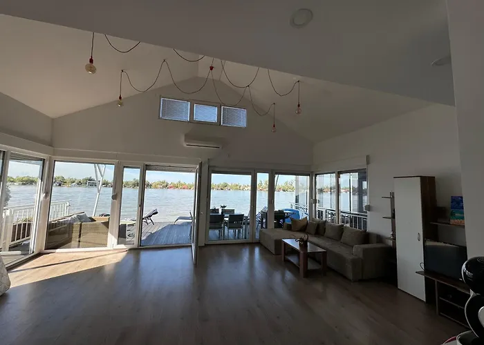 Botel Beautiful Houseboat On The Sava River