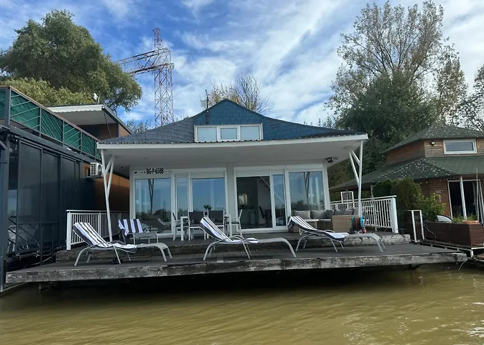 Beautiful Houseboat On The Sava River *